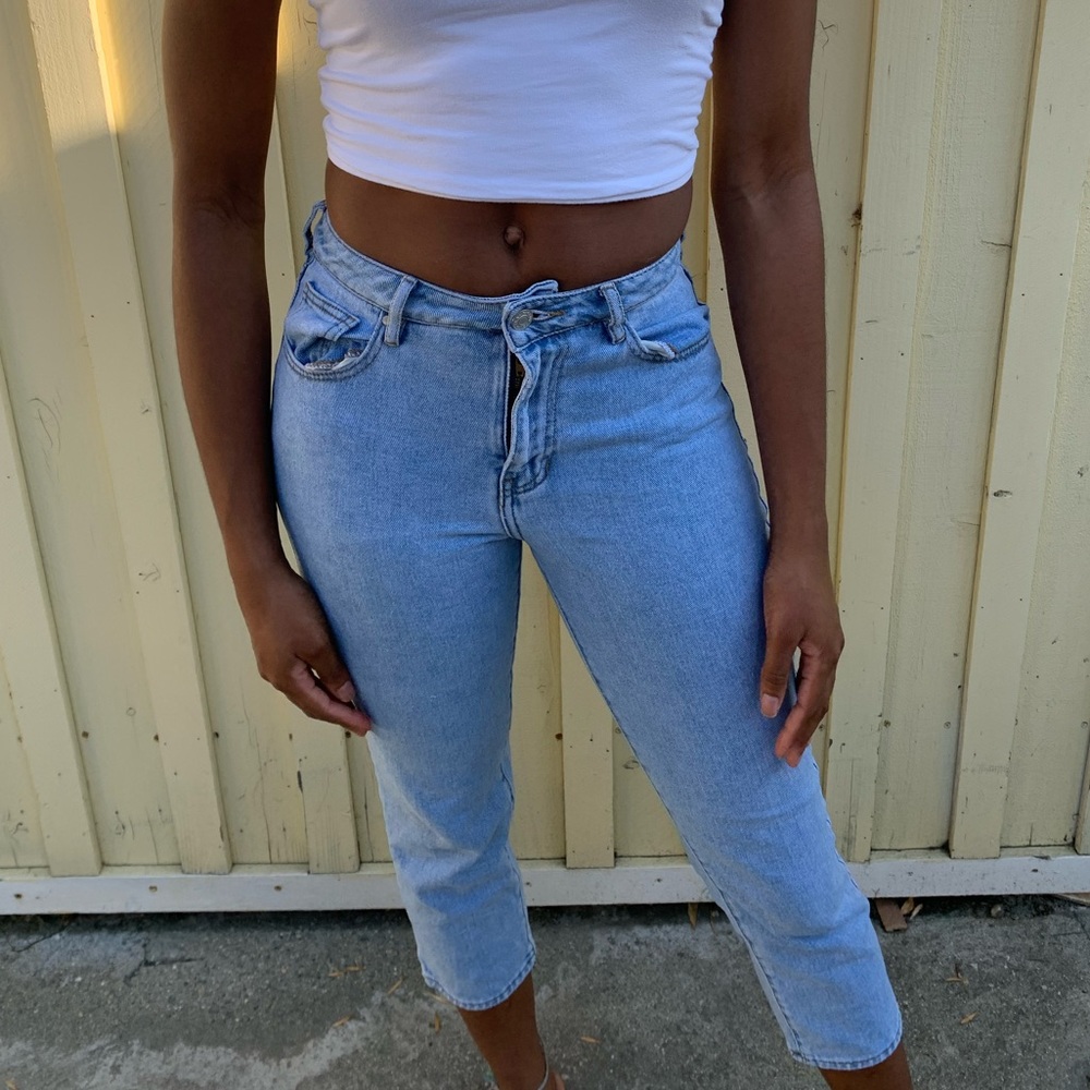 PacSun light wash jeans